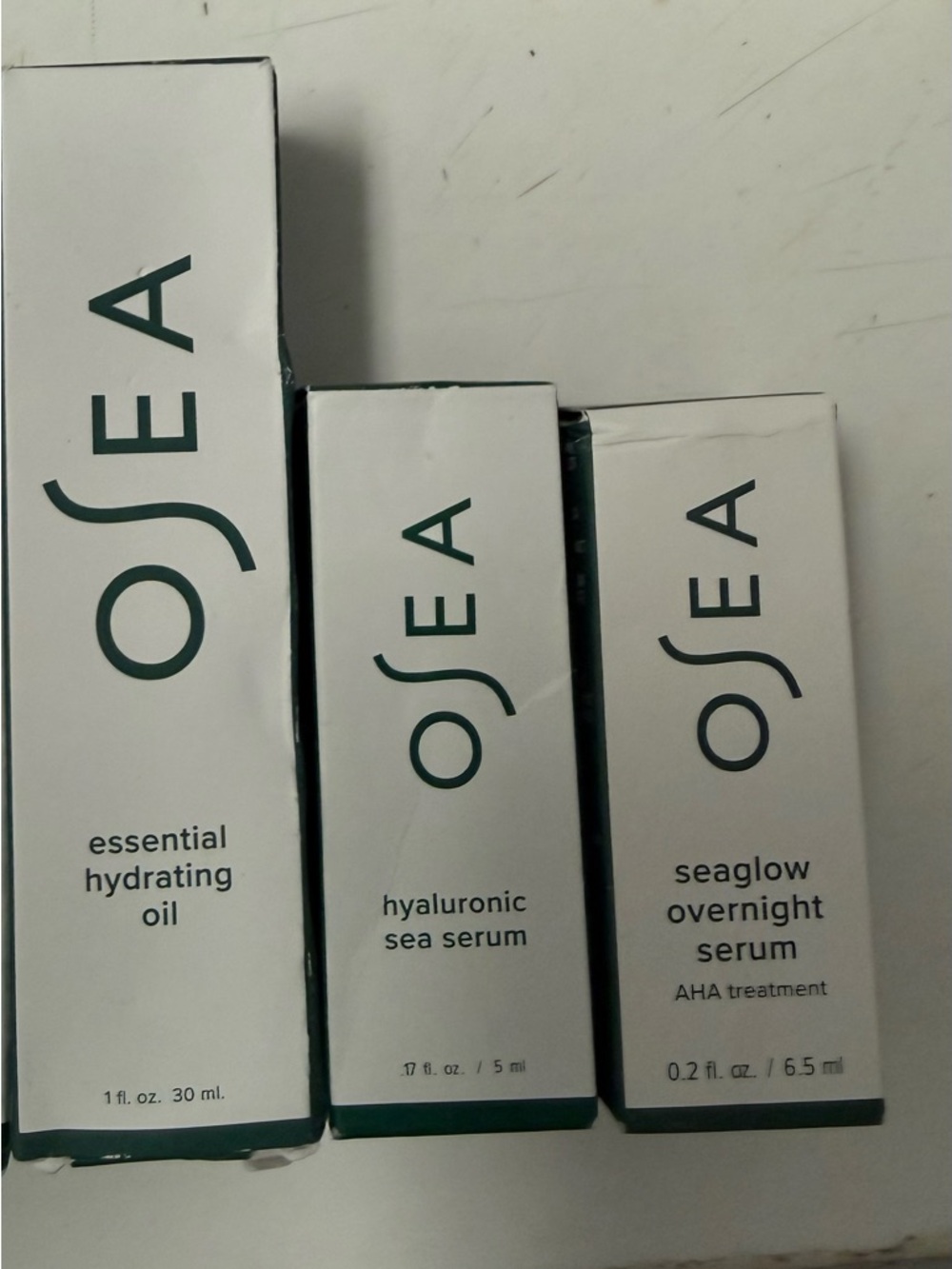 OSEA Hydrating Serum & Face Oil Trio – White with Green Accents